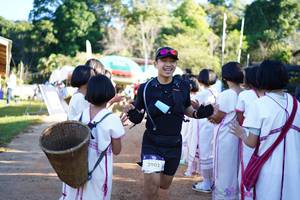 BIB: 2902
                            <button type="button" onclick="openModal(18994099)" class="btn btn-primary btn-sm float-right btn-popup" data-toggle="modal" data-target=".modal-high-quality">
                        <i class="fas fa-shopping-cart"></i> Add to Cart
                    </button>
                                            <button type="button" onclick="isThisMe(18994099, true)" class="btn btn-success btn-sm float-right btn-popup btn-isme hidden" data-toggle="tooltip" data-placement="bottom" title="นี่คือรูปของคุณใช่ไหม คลิกที่นี่เพื่อเอาเข้าอัลบั้ม">
                        <i class="fas fa-plus"></i> Add to album
                    </button>
                    <button type="button" onclick="isThisMe(18994099, false)" class="btn btn-warning btn-sm float-right btn-popup btn-isnotme hidden">
                        <i class="fas fa-ban"></i> Remove from album
                    </button>